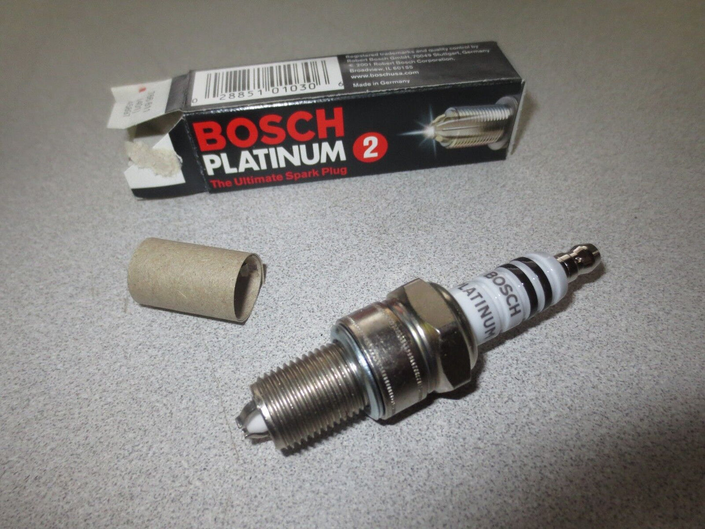 BOSCH 4306 / 0 242 229 684 PLATINUM 2 SPARK PLUGS - NEW SURPLUS, PACK of 4