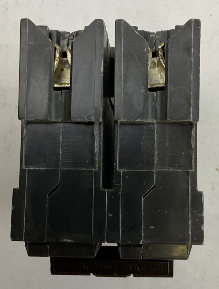 GE THHQL21100 CIRCUIT BREAKER 2POLE 100AMP 120/240VAC 22KAIC