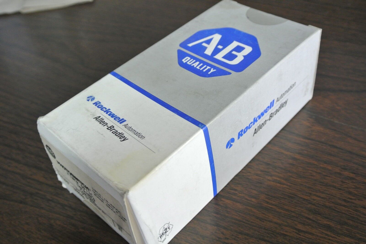 ALLEN-BRADLEY 42GRF-9000 PHOTOSWITCH FIBER OPTIC INFRARED CONTROL - NEW SURPLUS