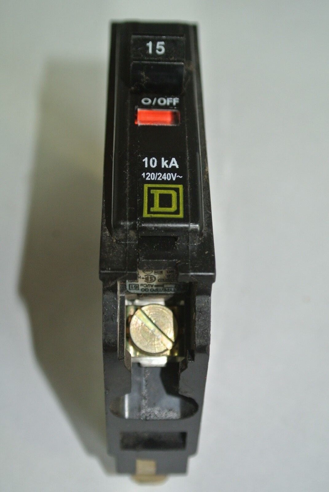 SQUARE D CIRCUIT BREAKER 15A, SINGLE-POLE