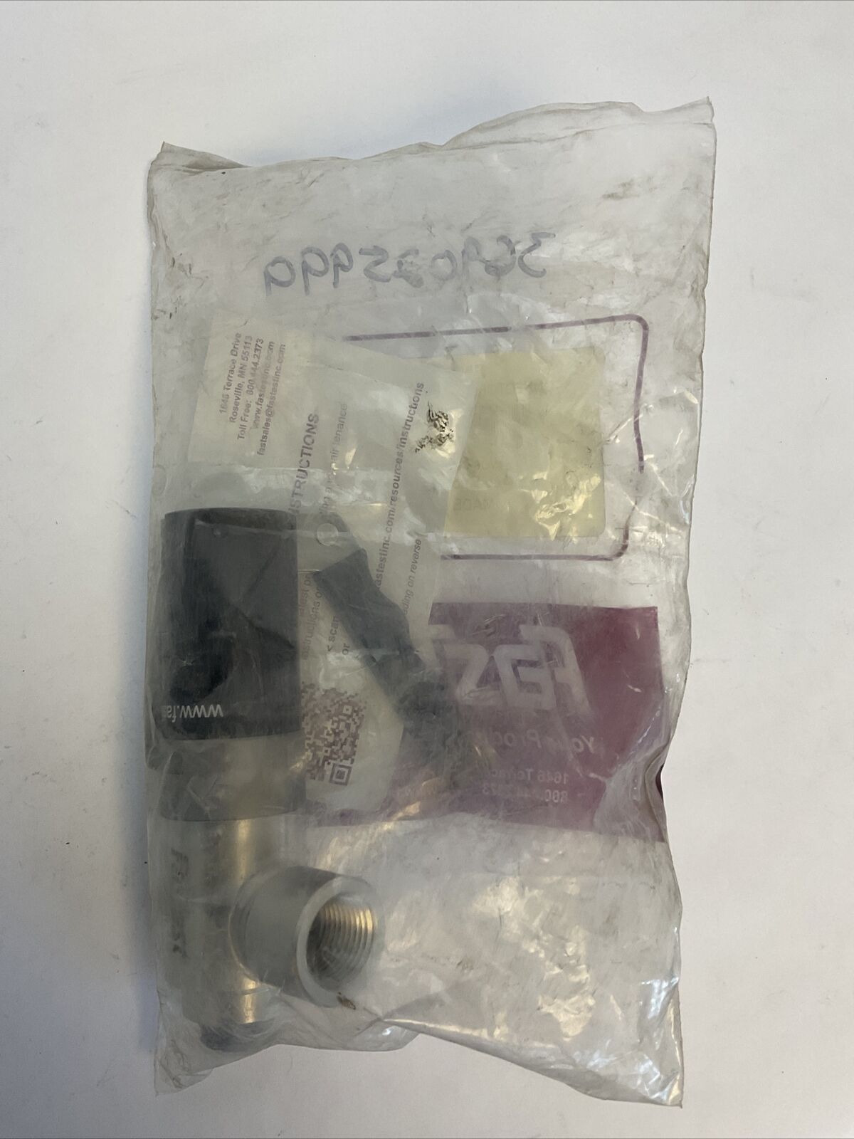 FASTEST FNL082081 CONNECTOR 1/2 NPT LEVER ACTUATION