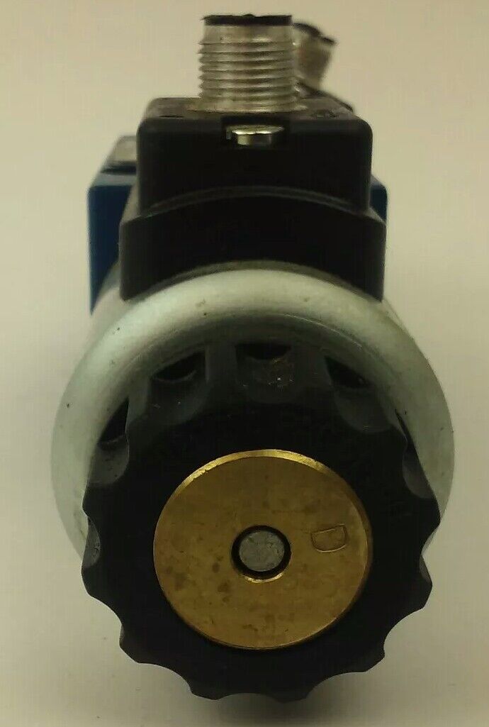REXROTH R900715624 DIRECTIONAL CONTROL VALVE 4WE6D73-60/OFEG24N9K33L/A12=AN,USED