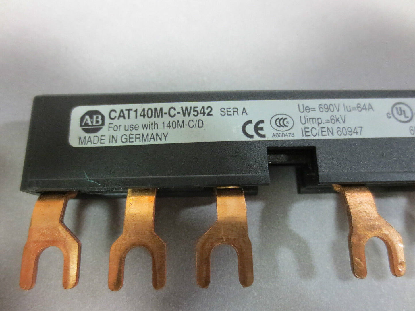ALLEN-BRADLEY 140M-C-W542 Ser. A - CONTACT BUS BAR - BUSBAR