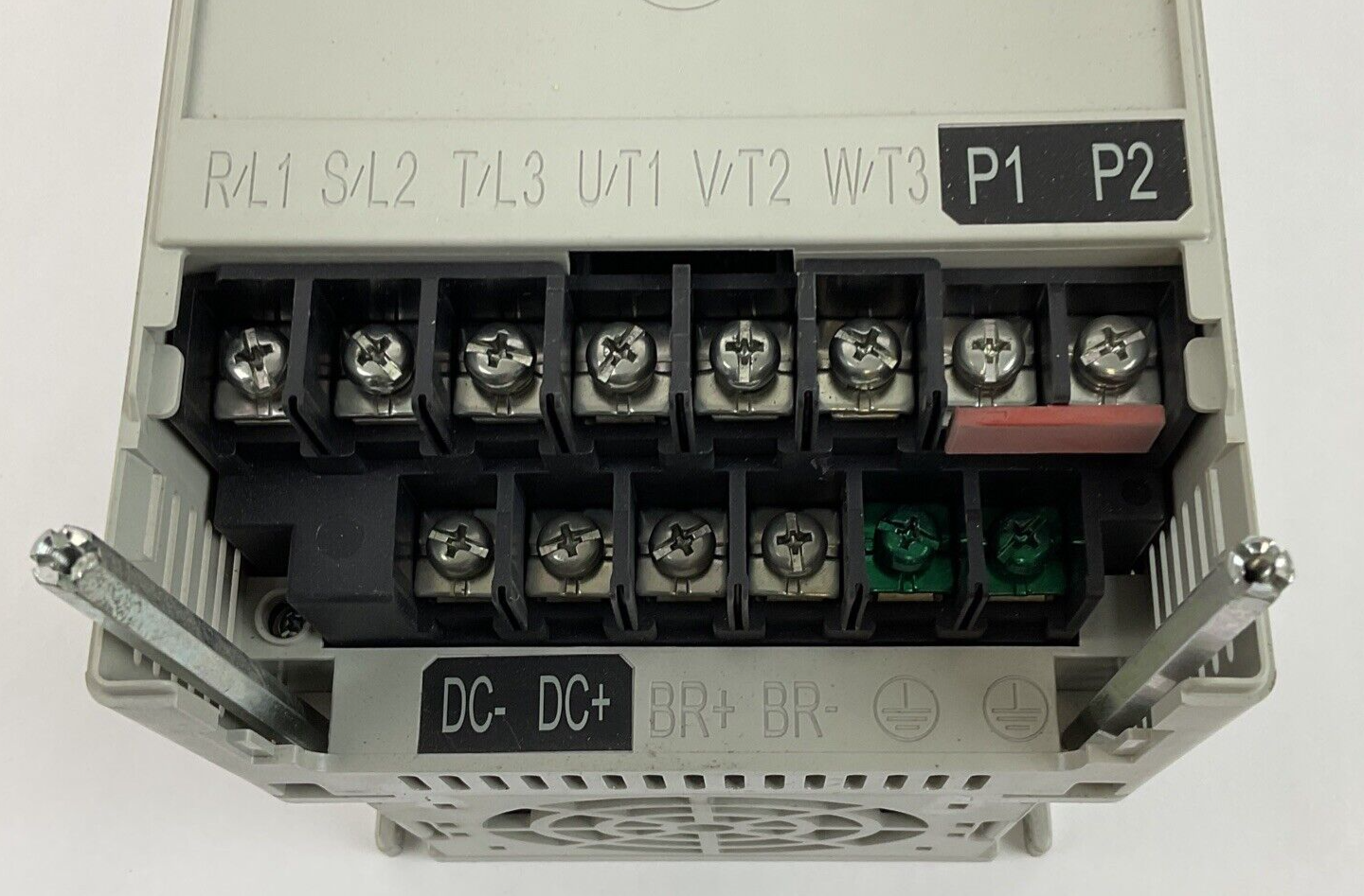 ALLEN BRADLEY 22C-D012N103 INVERTER 7.5HP FRN6.01 SER.A 5.5KW 14.2A 480V