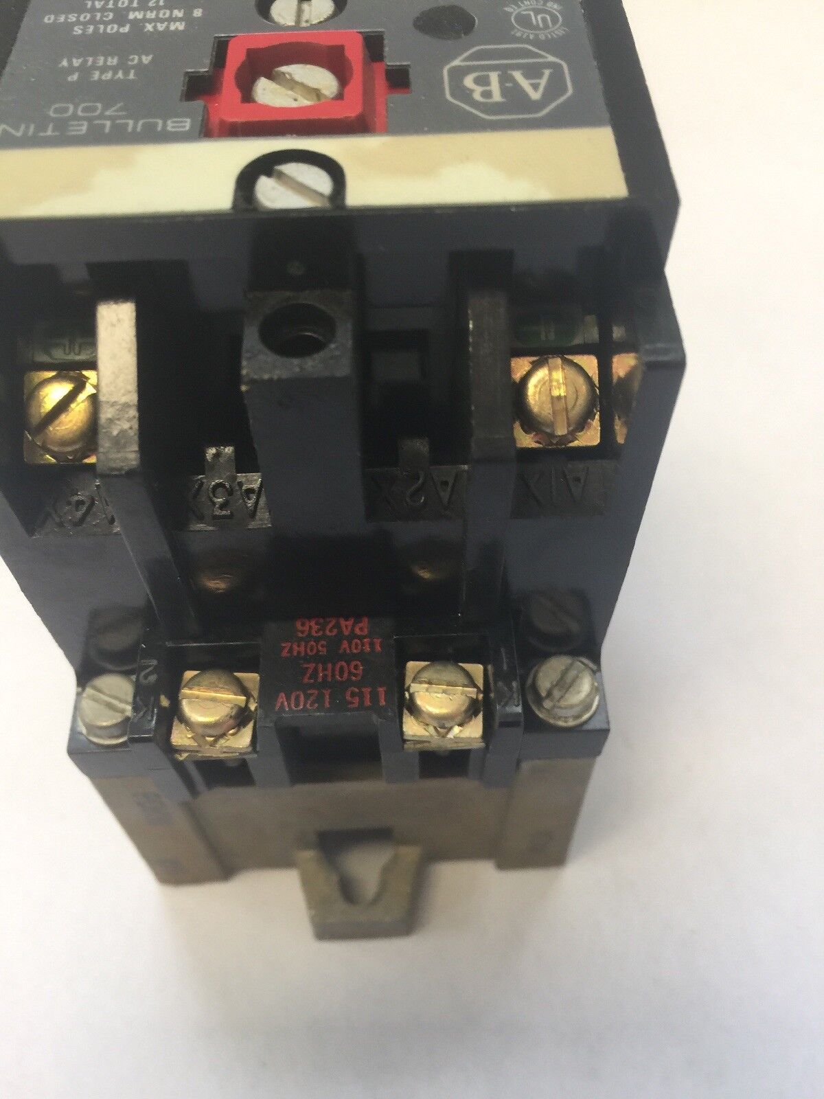 ALLEN BRADLEY 700-P200A1 AC RELAY 115-120V 60HZ 110V 50HZ SER A 2 POLE 2 N.O.