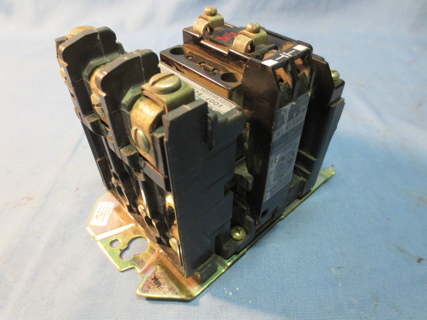 ALLEN-BRADLEY 500F-BOD93 RELAY Ser B, SIZE 1, 120V COIL w/ CB236 - w/ 595-A