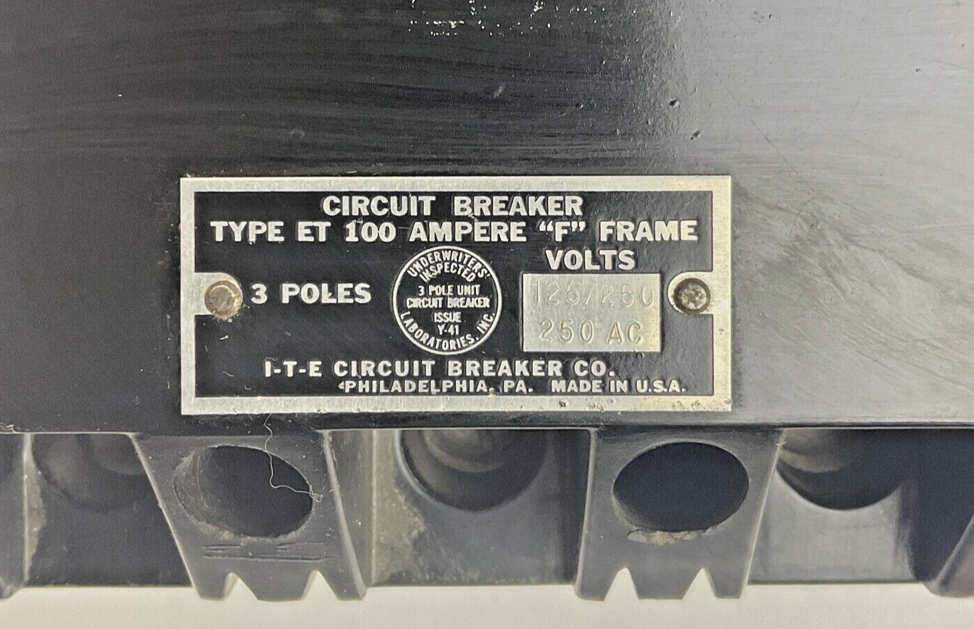 ITE ET-100 AMPHERES CIRCUIT BREAKER 30A F FRAME 250VAC 3POLE