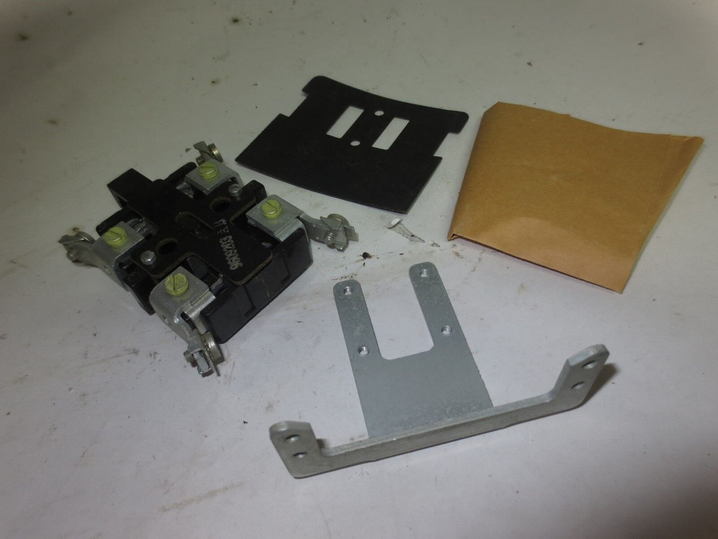 GENERAL ELECTRIC CONTROL 9609200BJW ELECTRICAL INTERLOCK 1N.O./1N.C. NEW SURPLUS