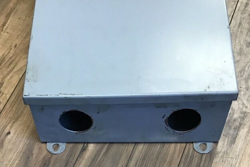 GE TH3224J MODEL 7 FUSIBLE SAFETY SWITCH 200A 240VAC 250VDC 60HP 2P