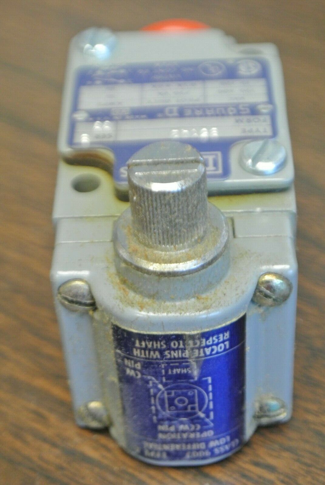 SQUARE D 9007 B51A2, Ser. B HEAVY DUTY LIMIT SWITCH / NEW SURPLUS