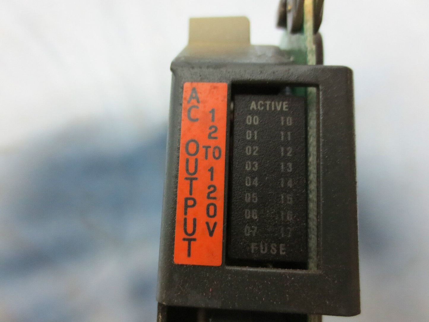 ALLEN-BRADLEY 1771-OAD OUTPUT MODULE - 12 to 120V AC