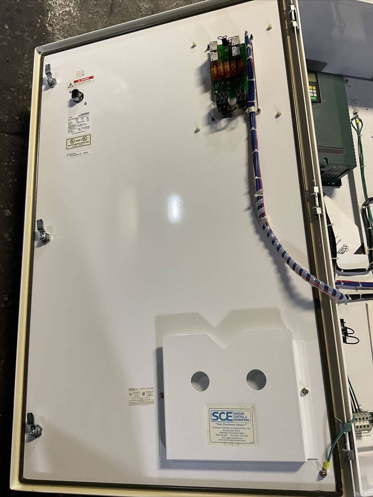 ROCKWELL AUTOMATION VTAC 9 HVAC 9V2041HRNB30 S7-644A-V9-20 TYPE 3R 20HP 460VAC