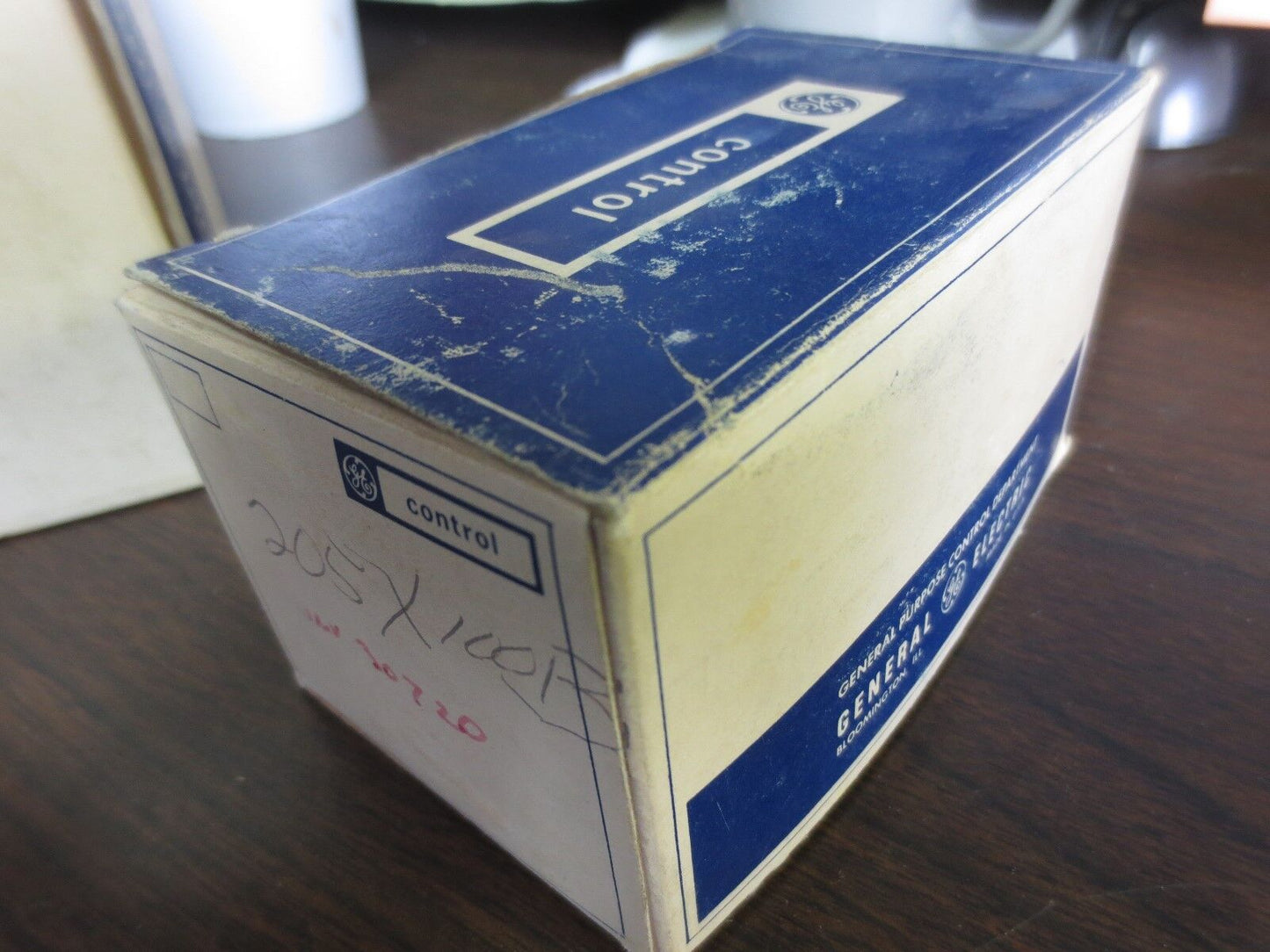 GENERAL ELECTRIC CR205X100B AUXILIARY CONTACT KIT - NEW SURPLUS