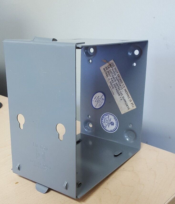 SQUARE D LD63N LD-63N COMBINATION HINGE AND SCREW COVER NEW 51021