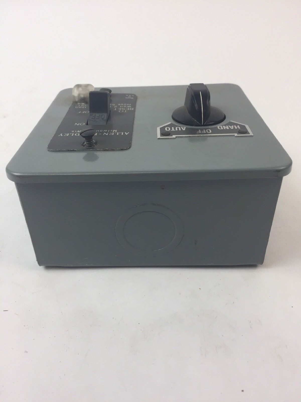 ALLEN BRADLEY 600-TAX218 MANUAL STARTING SWITCH W/ SELECTOR SWITCH & PILOT LIGHT