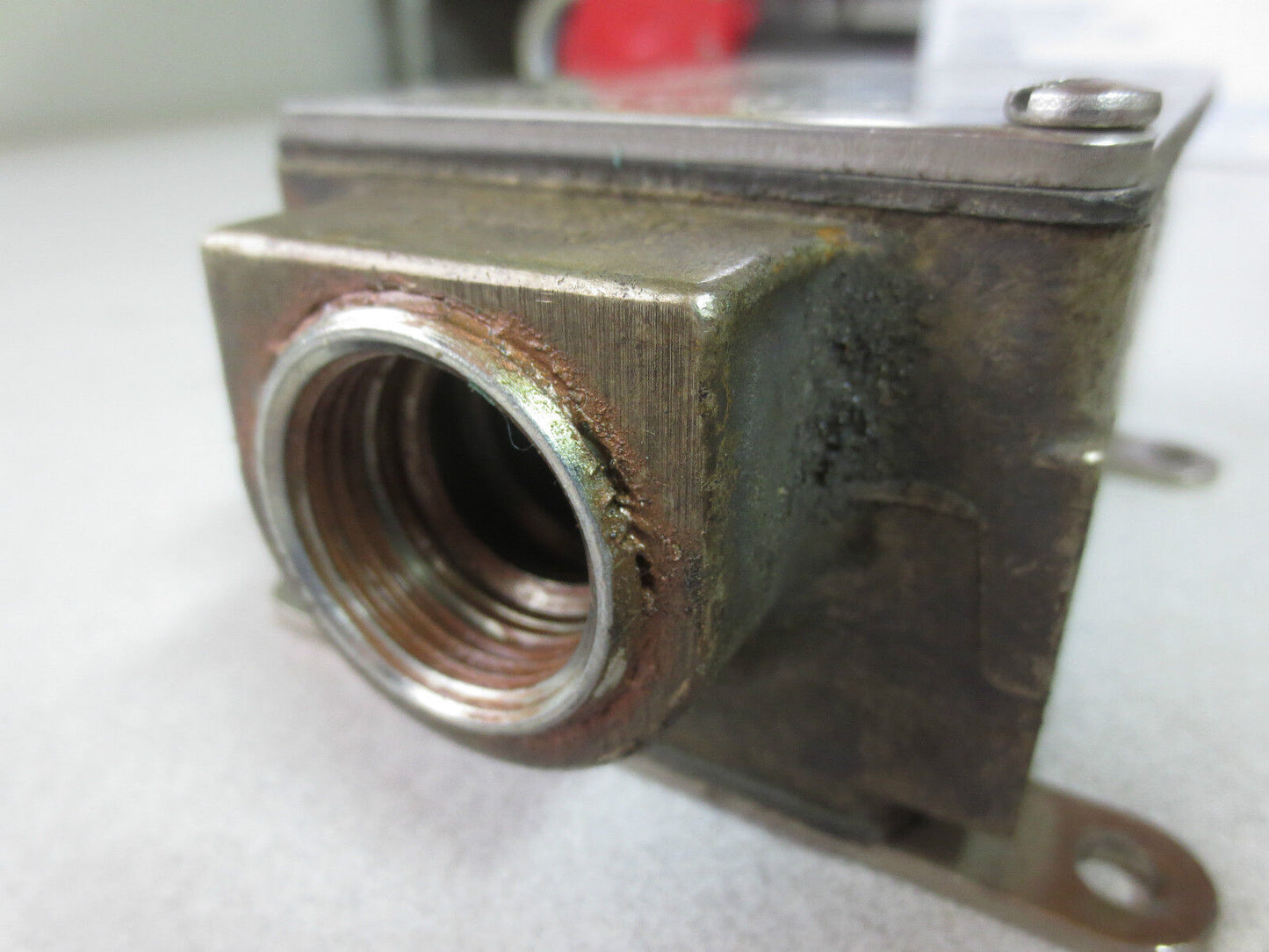 NAMCO EA180-22302 SNAP-LOCK LIMIT SWITCH - EA18022302