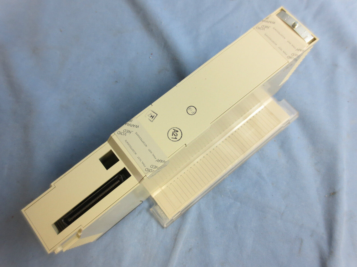 MODICON SCHNEIDER AUTOMATION 140 DDI 841 00 10-60 VDC INPUT MODULE