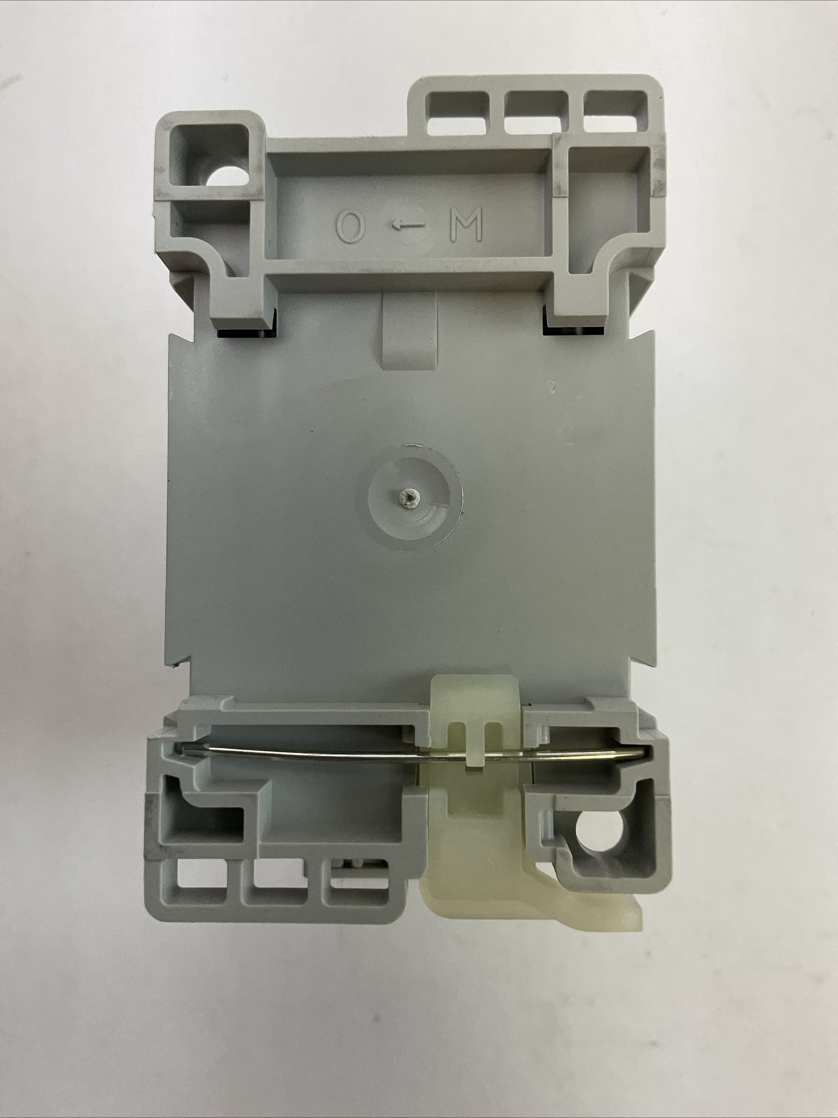 ALLEN BRADLEY 100-C23UEJ01 CONTACTOR SER C 600VAC 30A 15HP 3PH COIL 24VDC