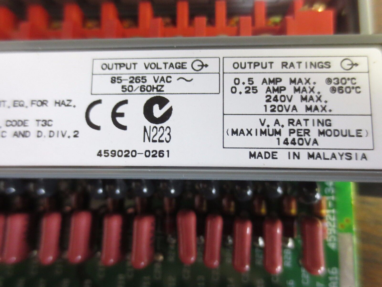ALLEN-BRADLEY 1746-OA16 Ser. D - OUTPUT MODULE for SLC500 - "OCTAL"