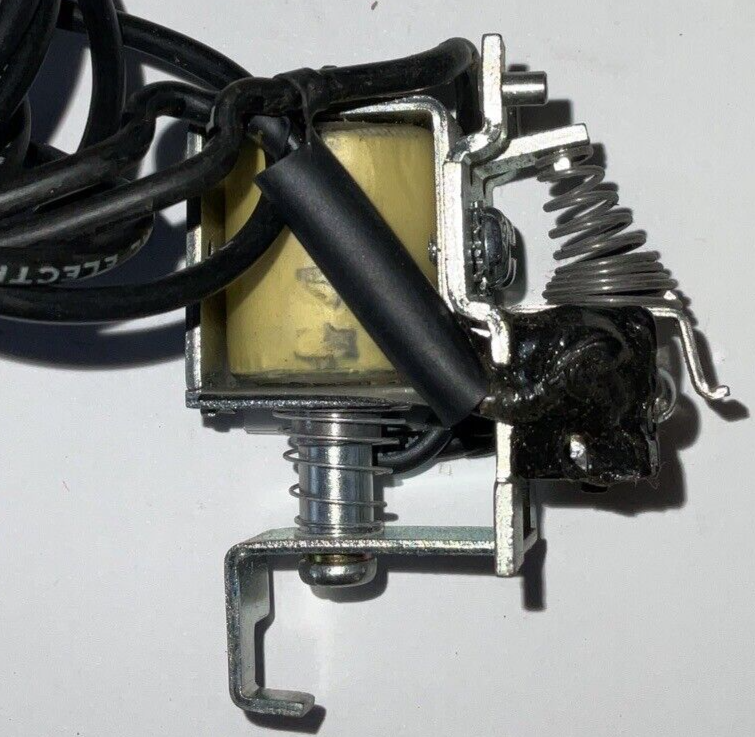 GE TEDST9 SHUNT TRIP DEVICE 48VDC 1.09A