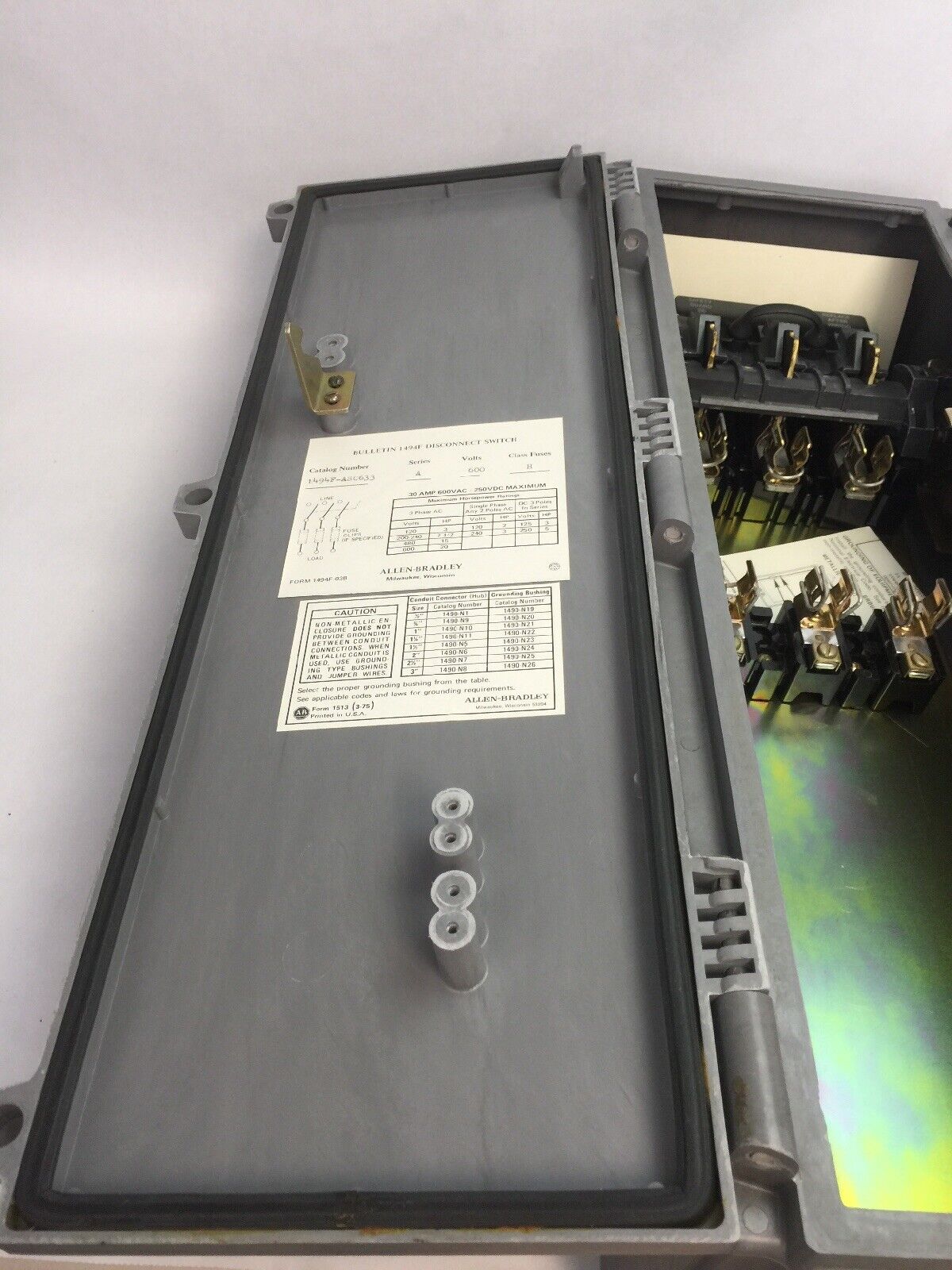 ALLEN BRADLEY 1494F-ASC633 DISCONNECT SWITCH 30 AMP 20HP 600VAC 250VDC FUSIBLE