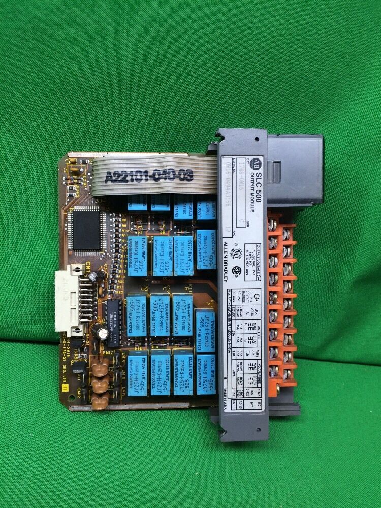 ALLEN BRADLEY SLC 500 1746-OW16 SER C OUTPUT MODULE