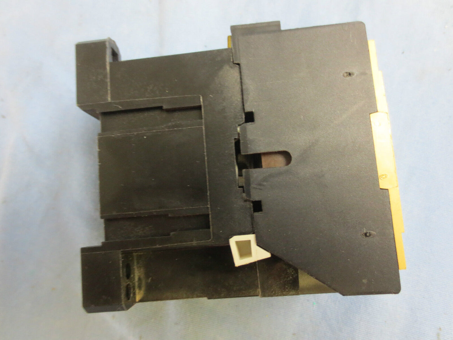 ALLEN-BRADLEY 700-F400A1 Ser. B CONTACTOR