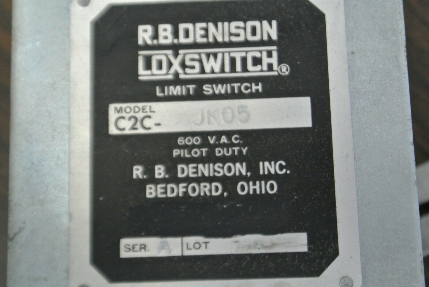 GOULD / R.B. DENISON C2C JK05 LoxSwitch LIMIT SWITCH / 600VAC / NEW SURPLUS