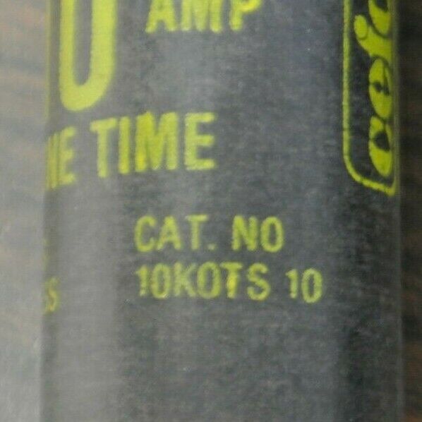 LOT of 7 / CEFCO 10KOTS10 ONE-TIME FUSES / 10A / 600V / NEW SURPLUS / 10KOTS 10