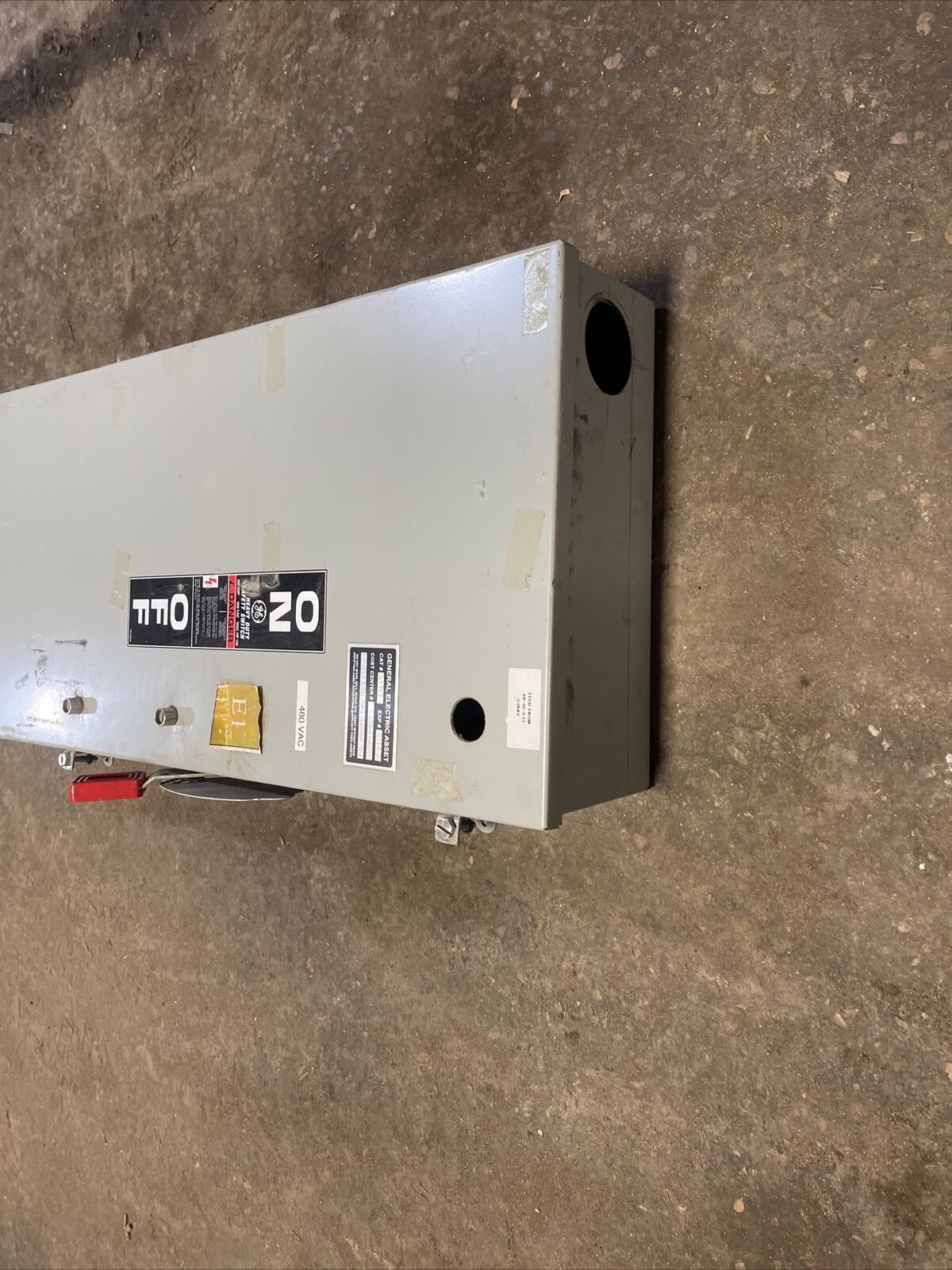GE TH3364J MODEL 11 FUSIBLE SAFETY SWITCH 200A 600VAC 250VDC 150HP TYPE 1, 5, 12