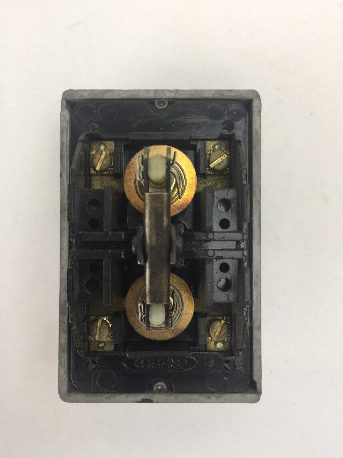 REES 00580-032 GREEN RED PUSHBUTTON SWITCH