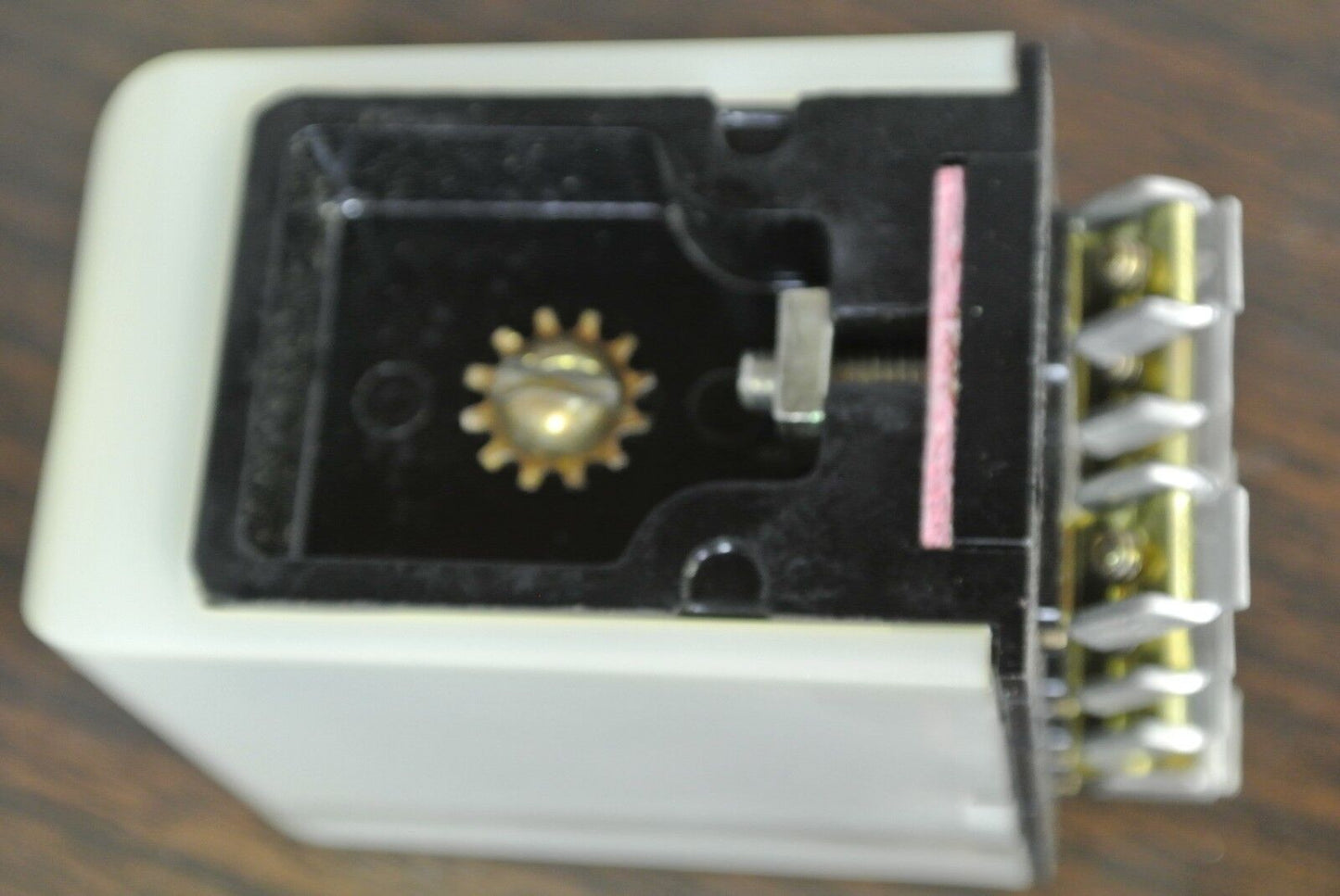 SQUARE D - 8501 FDO-22 TYPE F RELAY - 8-SCREW - 24VDC, 60Hz - NEW SURPLUS