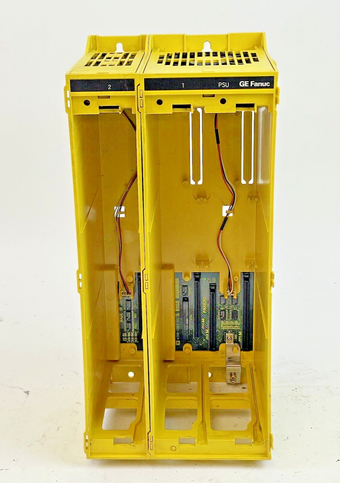 GE FANUC - 18M-MCU06335-001R00 - 3-SLOT RACK CHASSIS