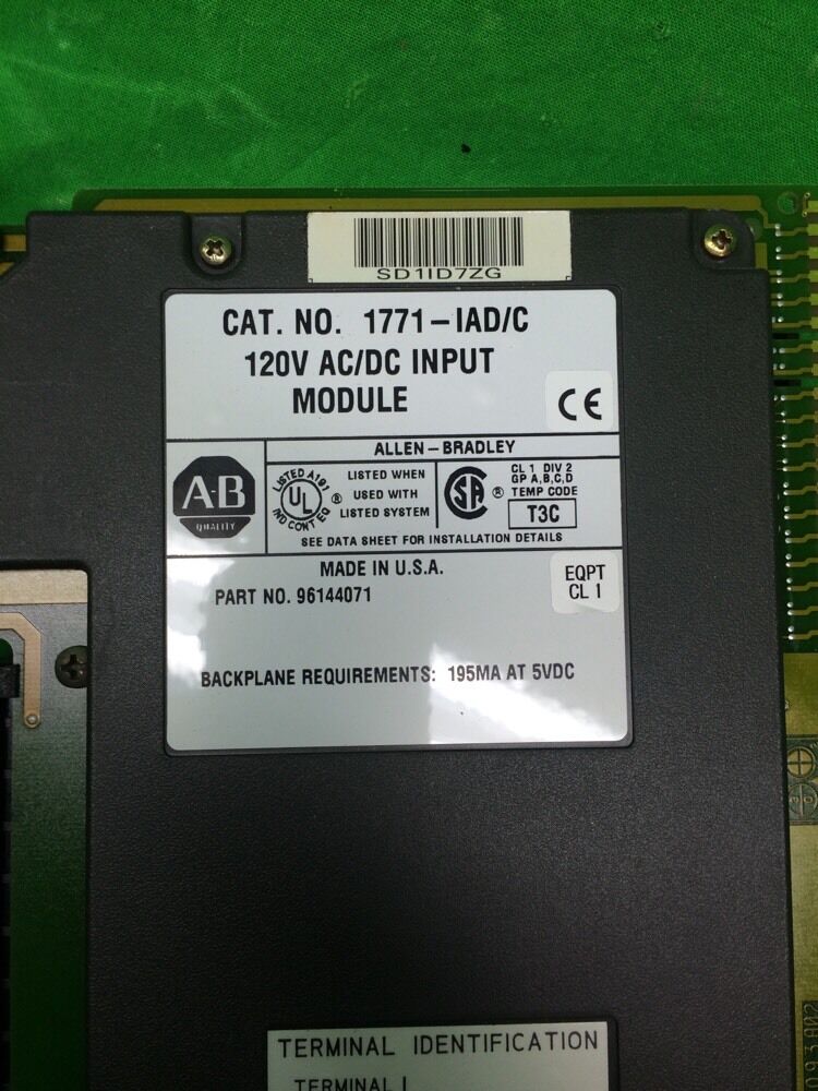 ALLEN BRADLEY 1771-IAD/C INPUT MODULE W/ 1771-WH WIRING HARNESS