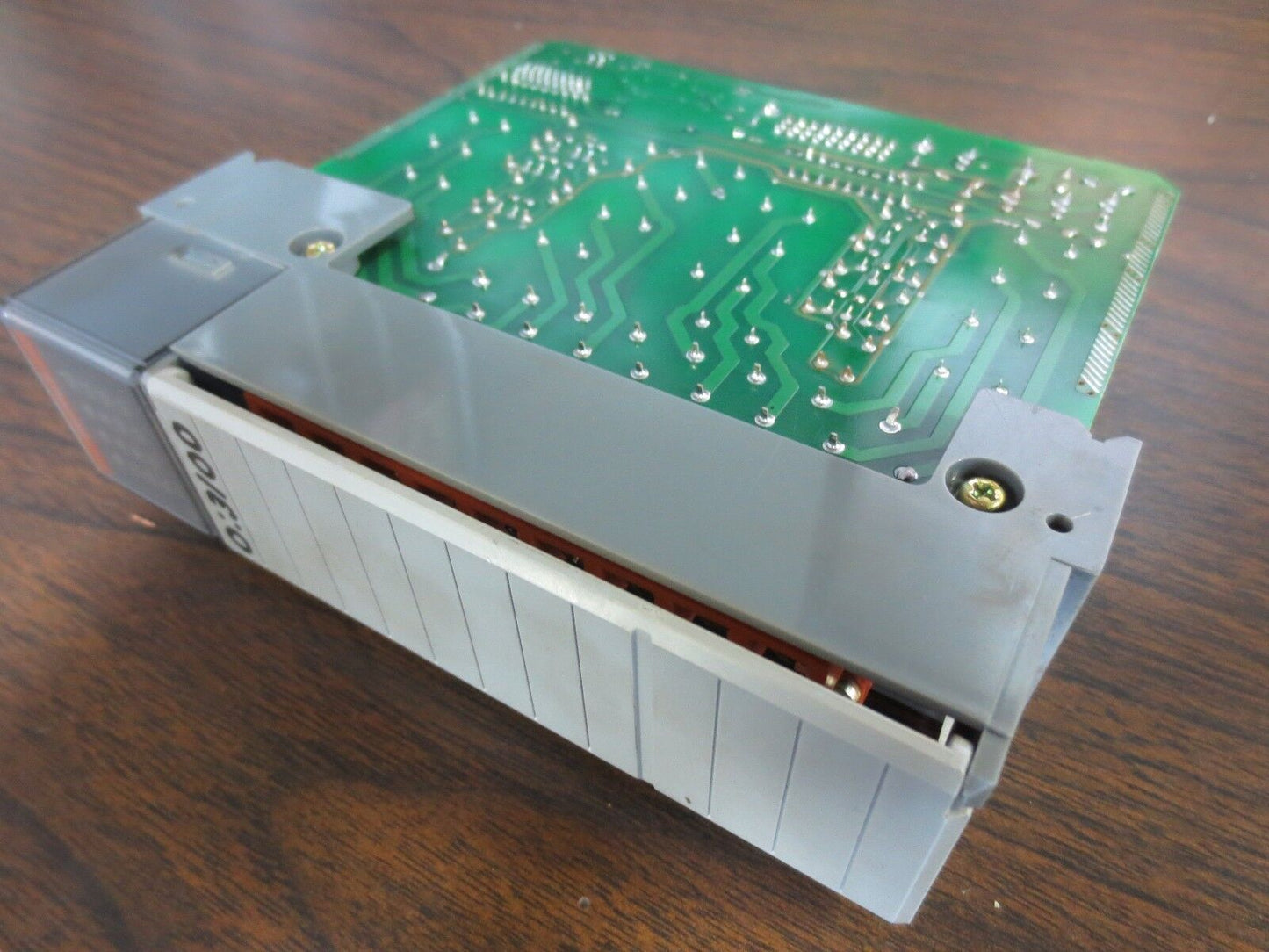 ALLEN-BRADLEY 1746-OW16 OUTPUT MODULE for SLC500 Ser. C OUTPUT 5-255VAC 5-125VDC