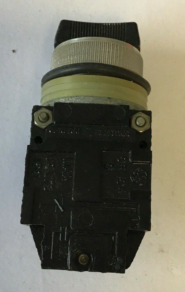 GENERAL ELECTRIC CR104B22112 SELECTOR SWITCH