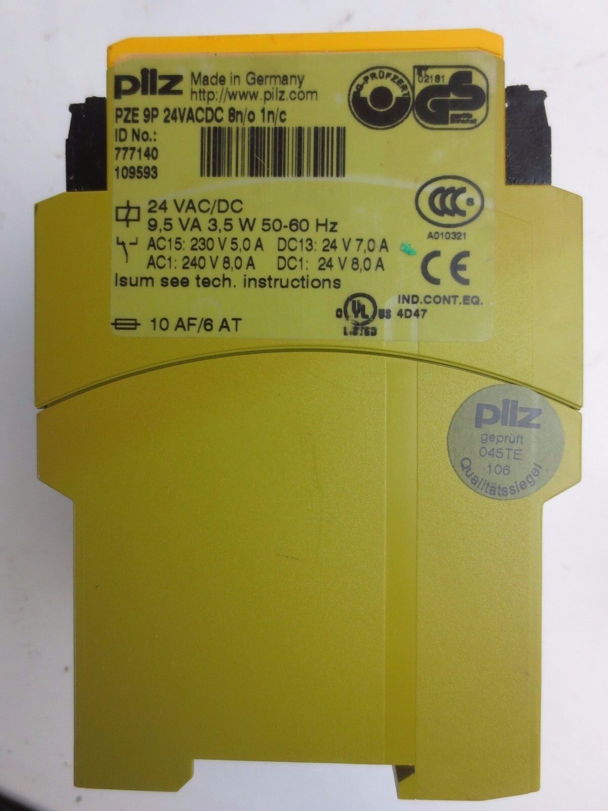 PILZ PZE 9P 777140 SAFETY RELAY - 24VAC/DC 8 n/o, 1 n/c - 9.5VA, 3.5W, 50-60Hz
