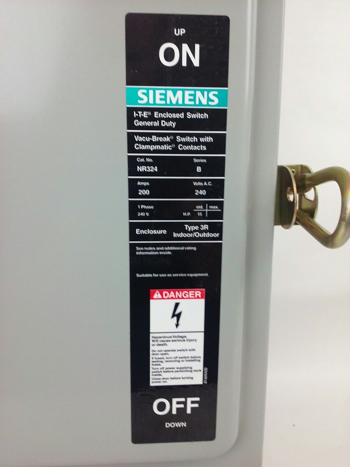 SIEMENS NR243, SER. B, GENERAL DUTY ENCLOSED SWITCH,2P, 200A, 240V, TYPE 3R, NEW