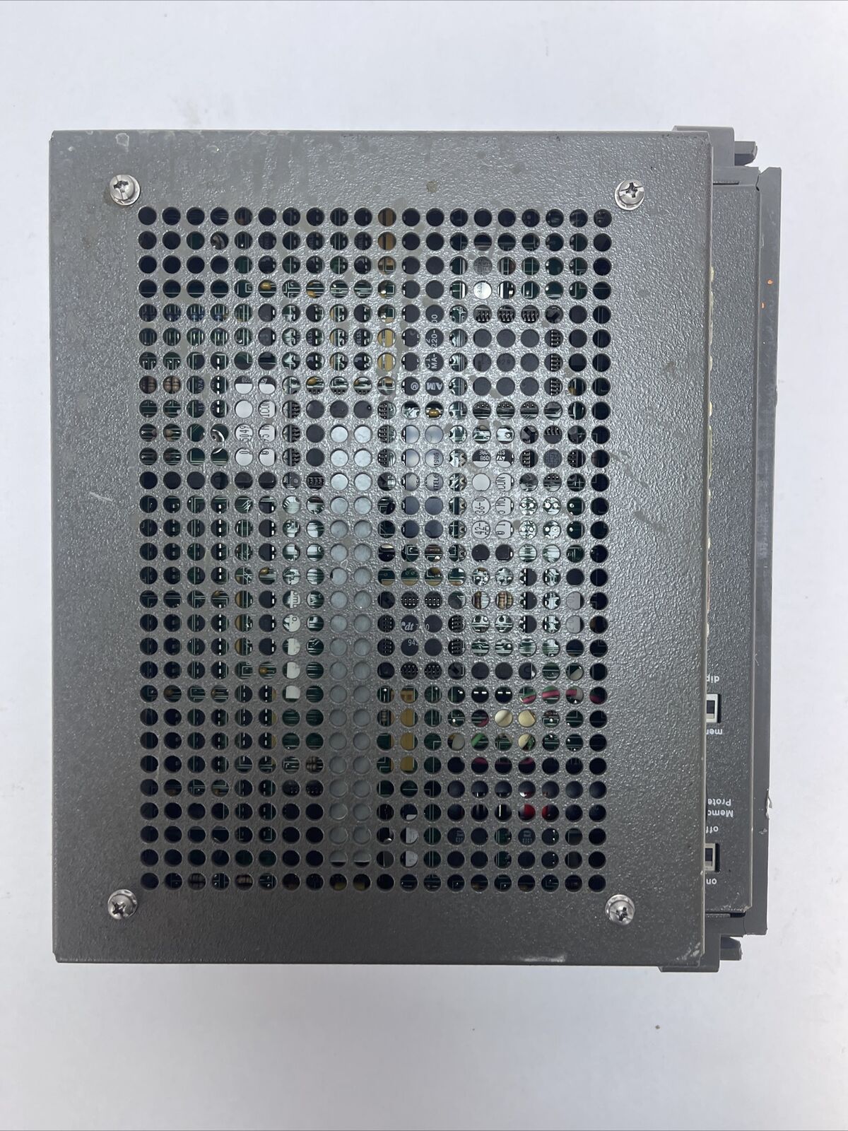 AEG MODICON PC-E984-685 CONTROLLER MODULE 115/230VAC 50/60HZ 1.0/0.5A
