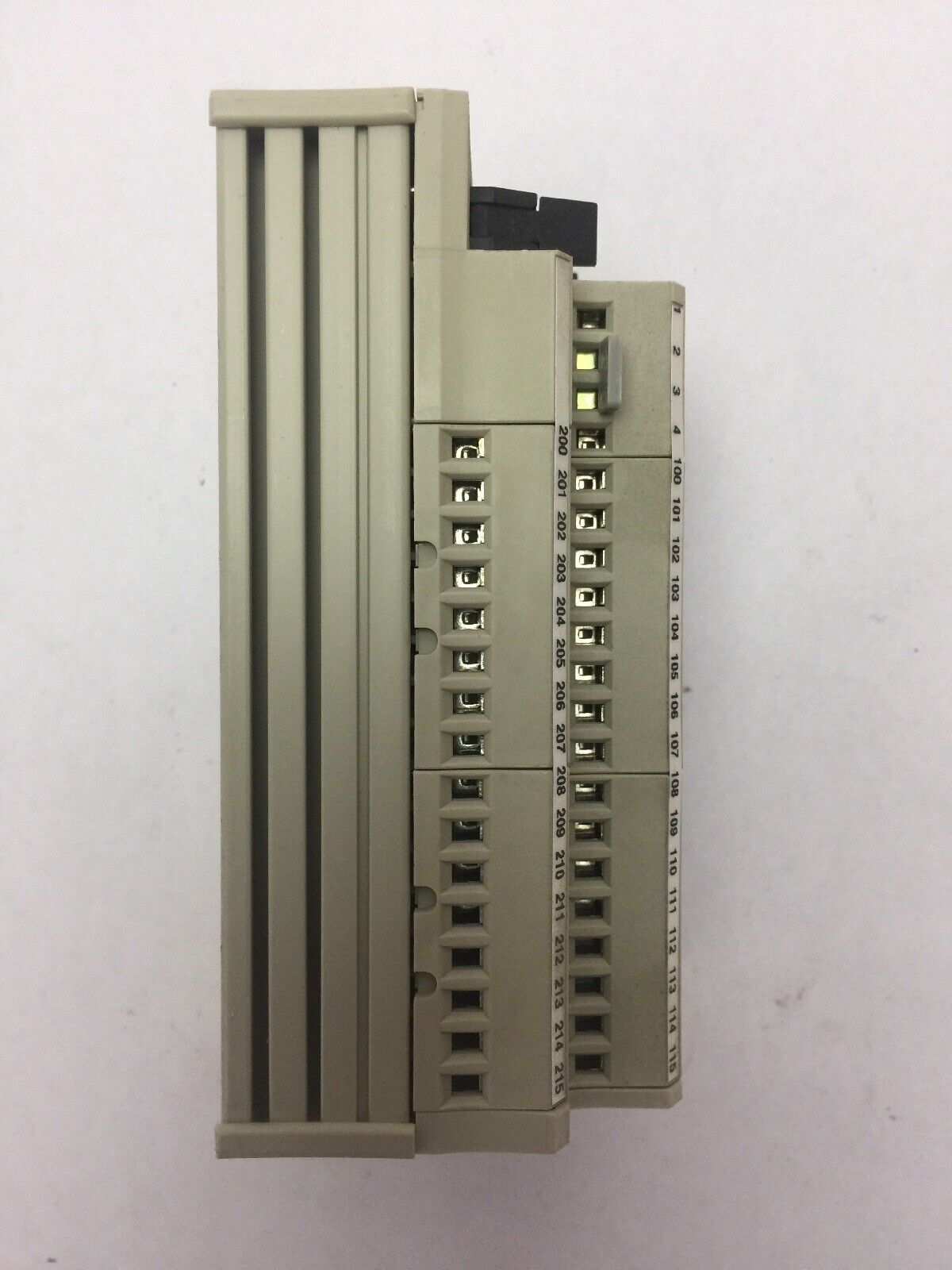 TELEMECANIQUE ABE7 H16R21 WIRING BASE W/2T. BLOCK PER CHANNEL (2 DECKS) 30VDC