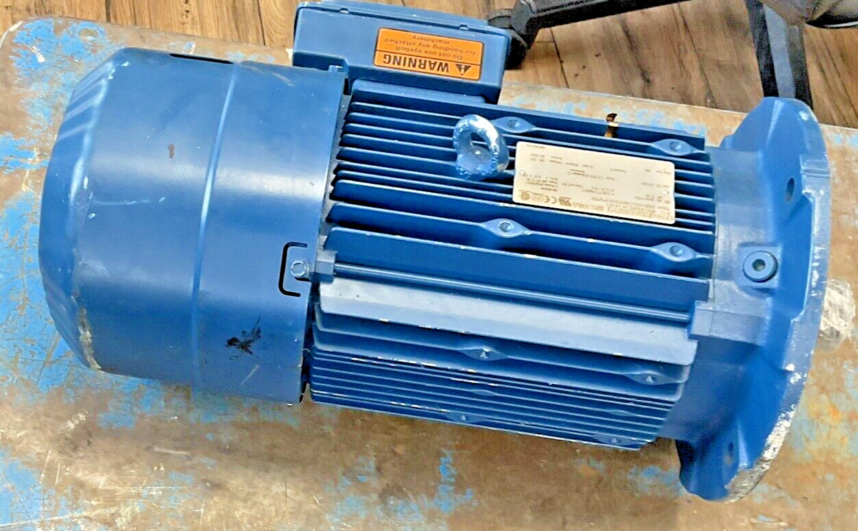 SEW-EURODRIVE DRE100LC4BE5HR/FG/TH MOTOR 1750RPM 60HZ HP5 3PH CONT-S KVA J 40MN