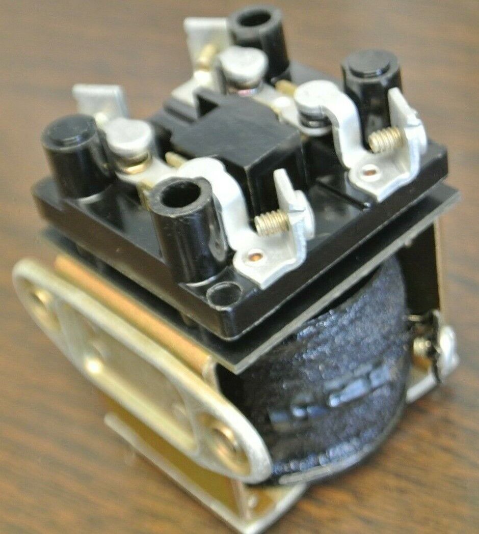 ALLEN-BRADLEY 200-G200Z1 TYPE G DC RELAY / 115-125VDC / 2 N.O. / NEW SURPLUS