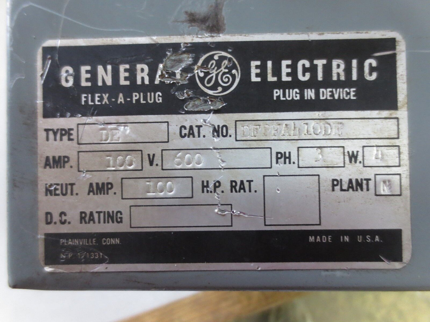GENERAL ELECTRIC DFPFA410DE BUS PLUG / CIRCUIT BREAKER - 100A, 600V, 3P, 4W