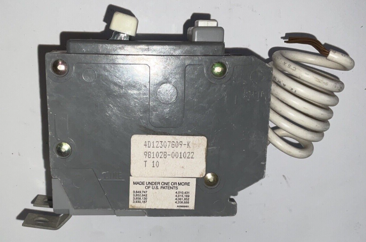 CUTLER HAMMER QBHGF2020 CIRCUIT BREAKER 120/240VAC 2POLE