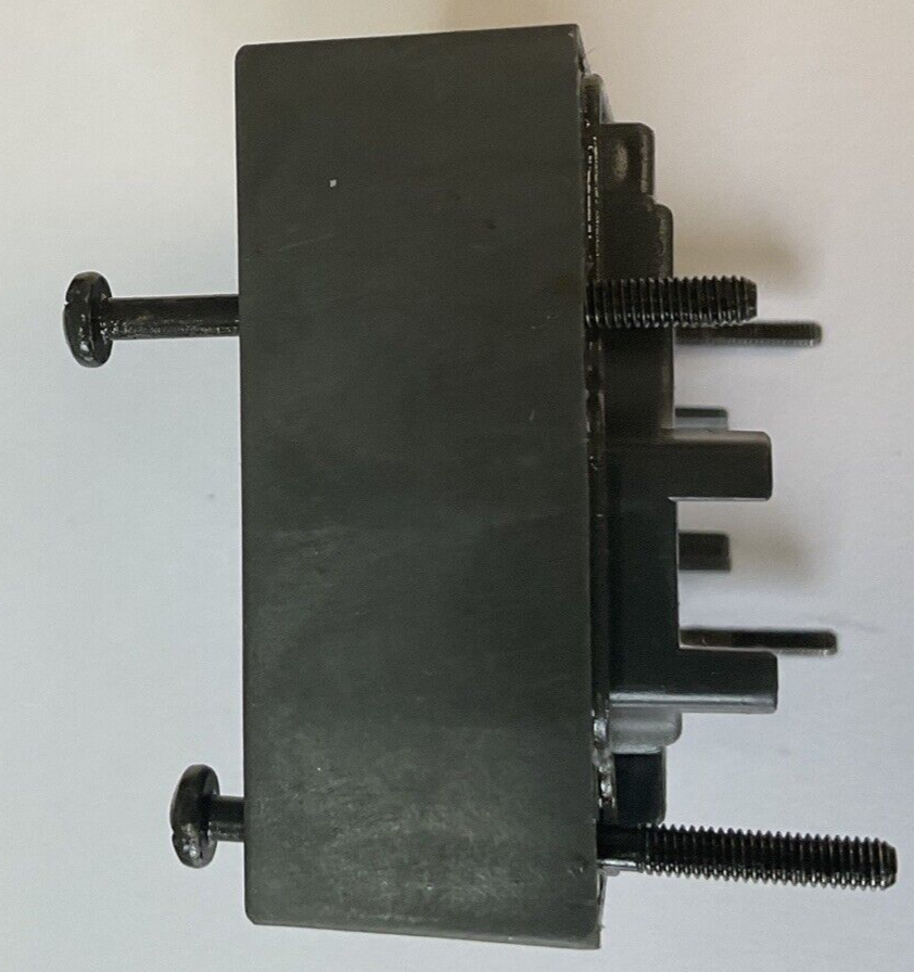SIEMENS 142-1BD40-0XA0 DIGITAL OUTPUT 24VDC 2A