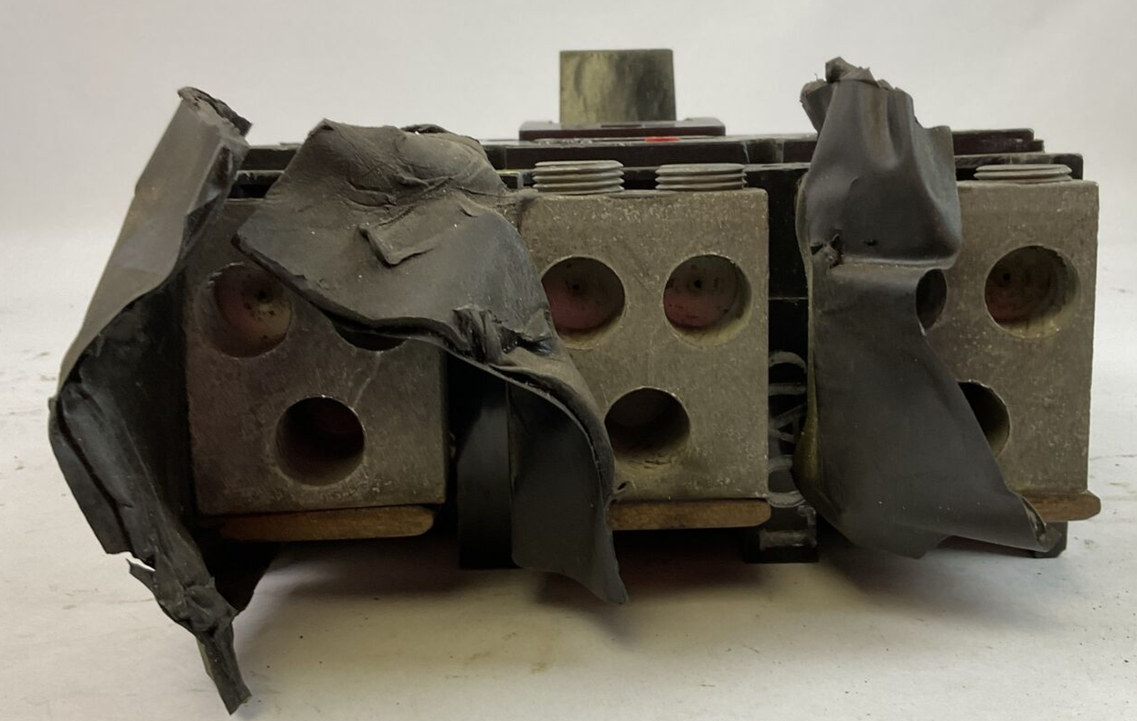 GE TJK63600 CIRCUIT BREAKER 600A 600VAC 3P W/ TJK636T600 TRIP UNIT