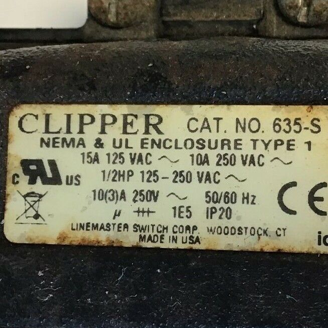 CLIPPER 635-S FOOT SWITCH 15A 250VAC W/ LINEMASTER GUARD 522-B14