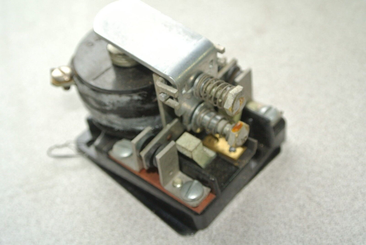 CUTLER-HAMMER 6001H615A 115VDC RELAY No. 518 OPEN TYPE N.O. & N.C. NEW SURPLUS