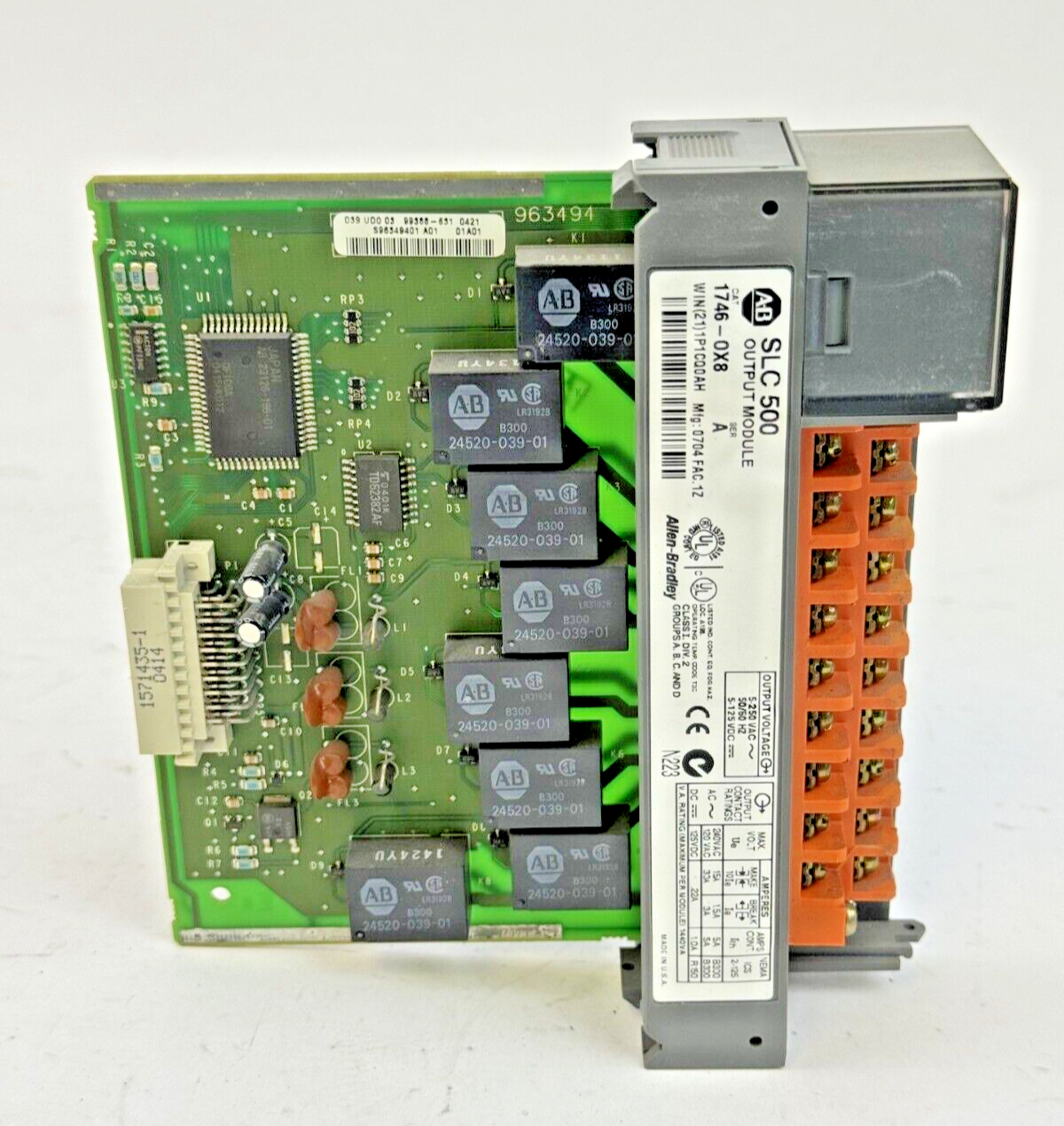 ALLEN-BRADLEY - 1746-OX8 SER A - SLC OUTPUT MODULE - 1746-0X8 **NO DOOR