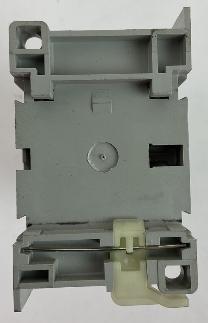 ALLEN BRADLEY 700S-CF620ZJC COIL 24VDC 700-CF310Z* 600VAC 25A SER A 100S-F SER B